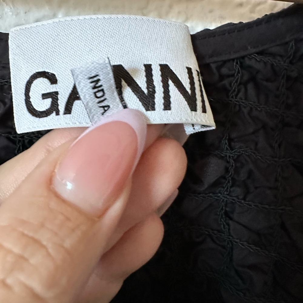 Ganni Cotton Poplin O Neck Smocked Cropped Tee in Black - Size 44 XL - Picture 6 of 10